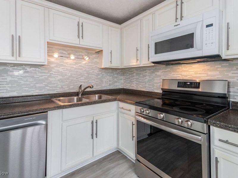 7507 Essex Drive, Mentor, OH 44060 Photo 7