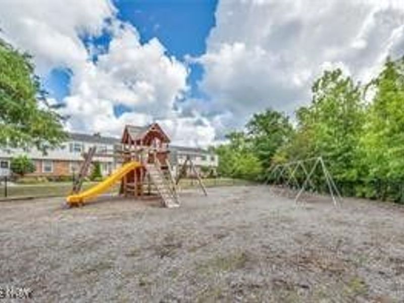 7507 Essex Drive, Mentor, OH 44060 Photo 9