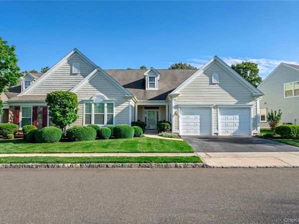 39 Kimberly Drive, Unit 39, Westhampton, NY 11977