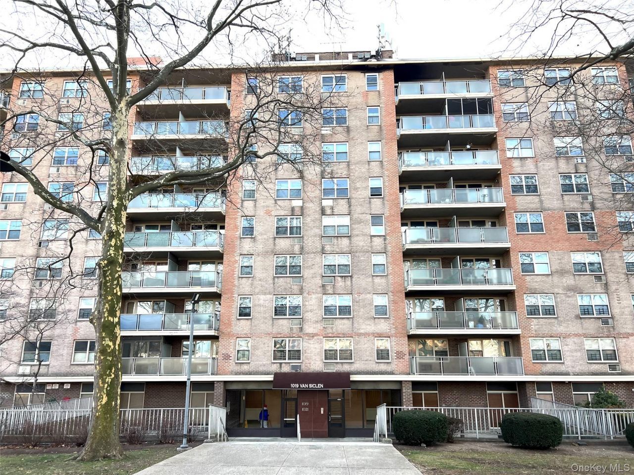 1019 Van Siclen Avenue, Unit 5G, Brooklyn, NY 11207 Main Photo