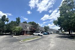 2105 Cromley Circle photo 4