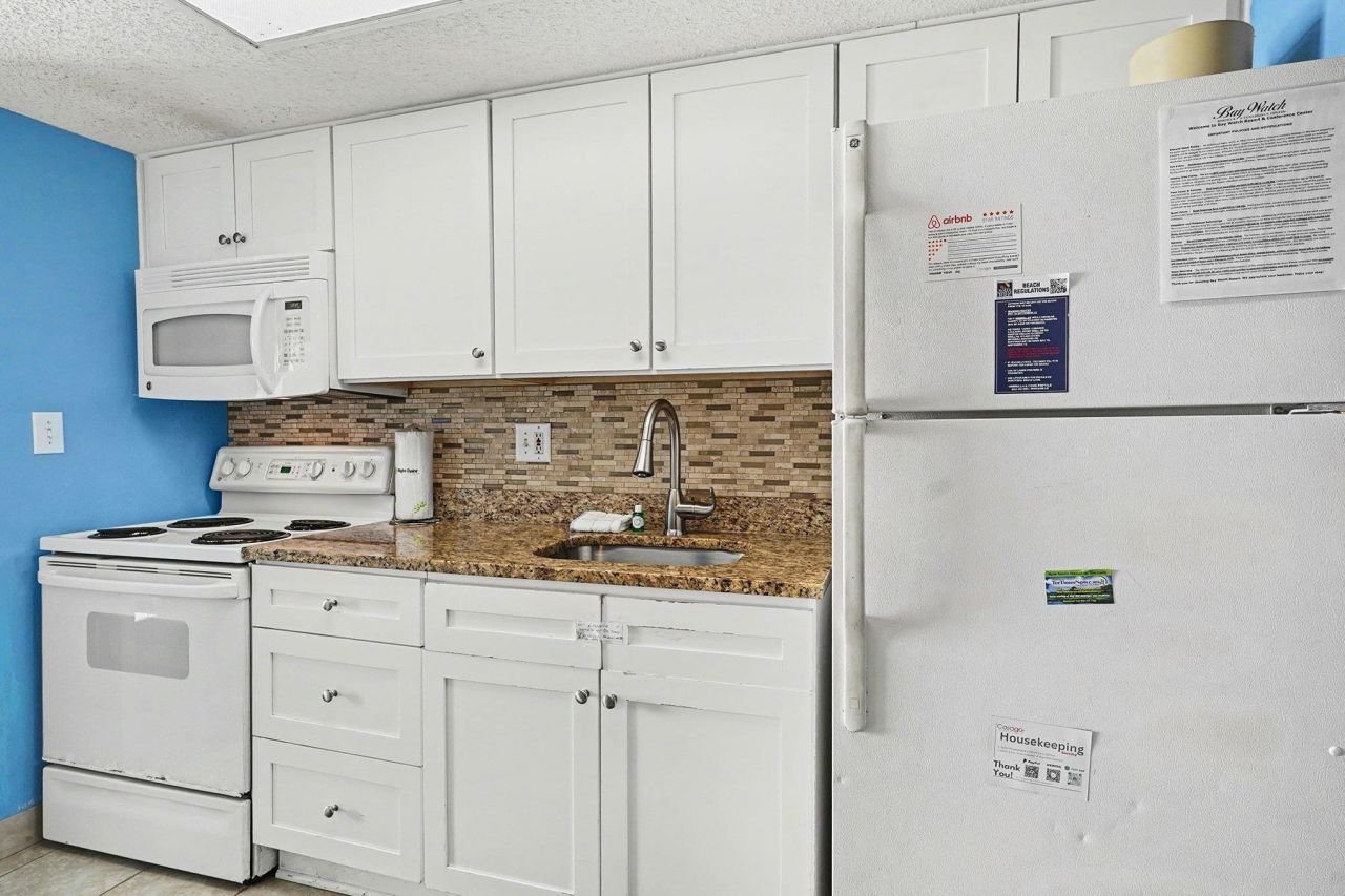 2701 S Ocean Blvd. Photo 11