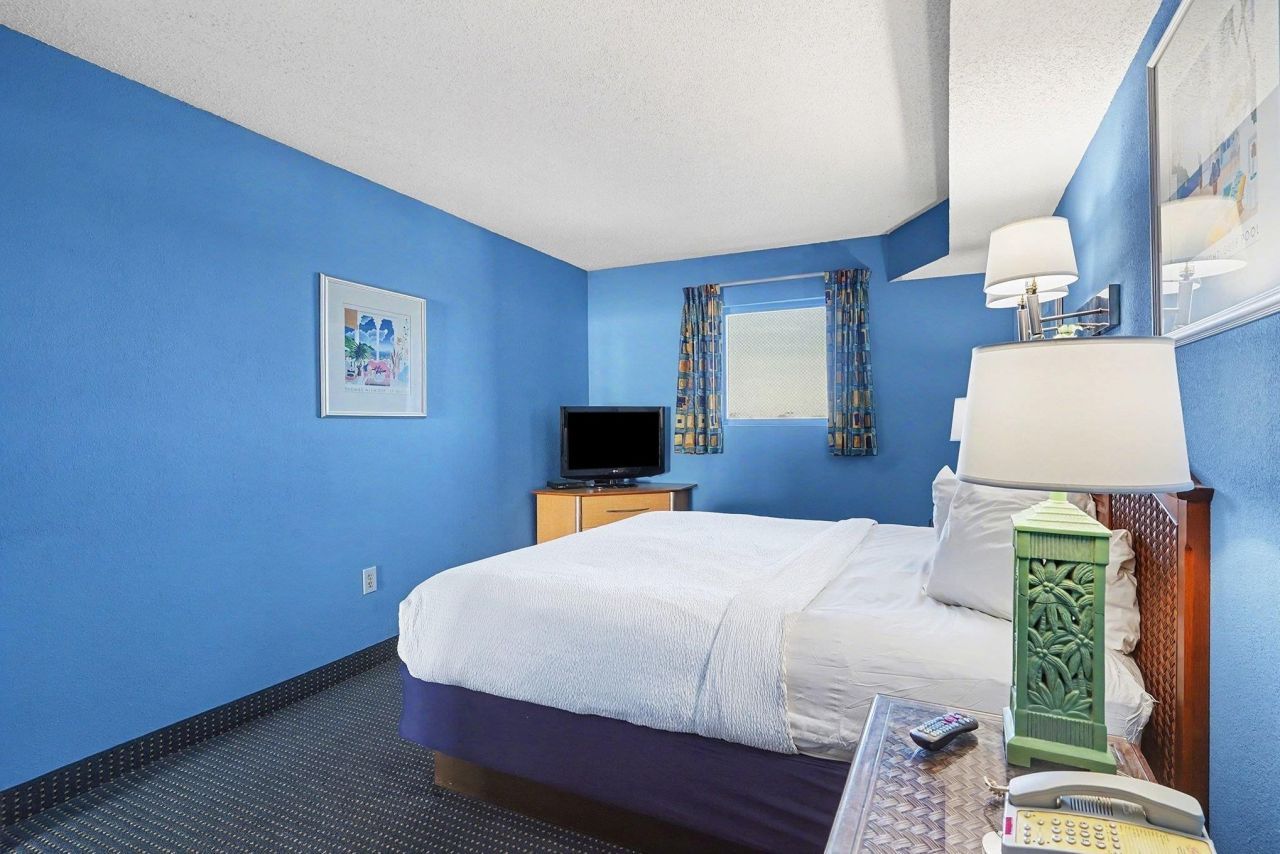 2701 S Ocean Blvd. Photo 15