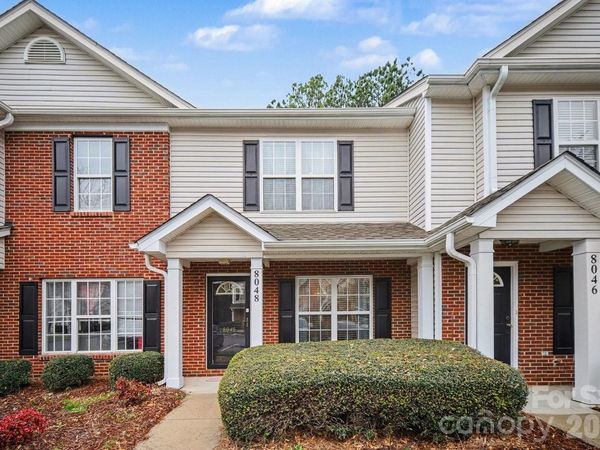 8048 Stoneham Court, Matthews, NC 28105