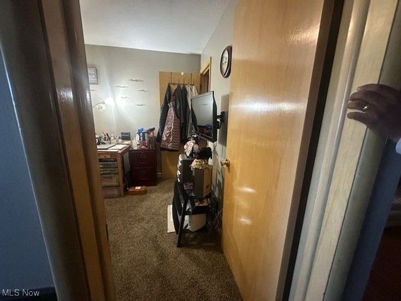 9717 Alexander Road, Garfield Heights, OH 44125 Photo 8
