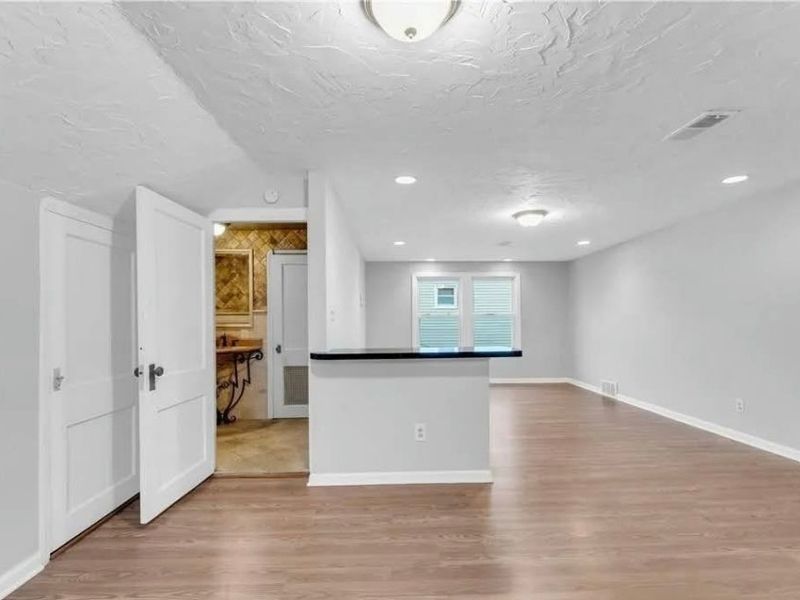 8119 Bancroft Avenue, Cleveland, OH 44105 Photo 5