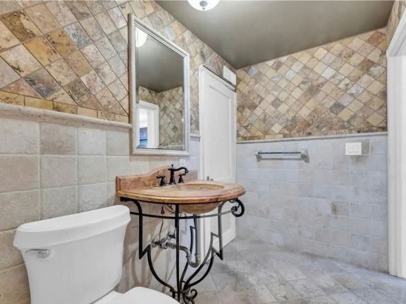 8119 Bancroft Avenue, Cleveland, OH 44105 Photo 9