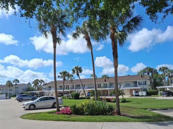 202 SILVER LAKE DRIVE, Unit 203, VENICE, FL 34292