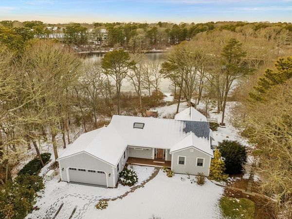 87 N Pond Dr, Brewster, MA 02631