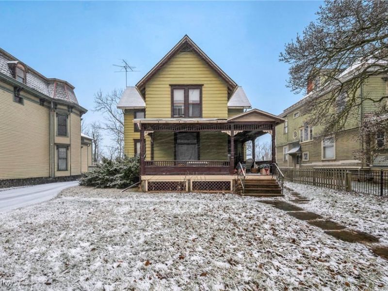 317 West Avenue, Elyria, OH 44035 Photo 1