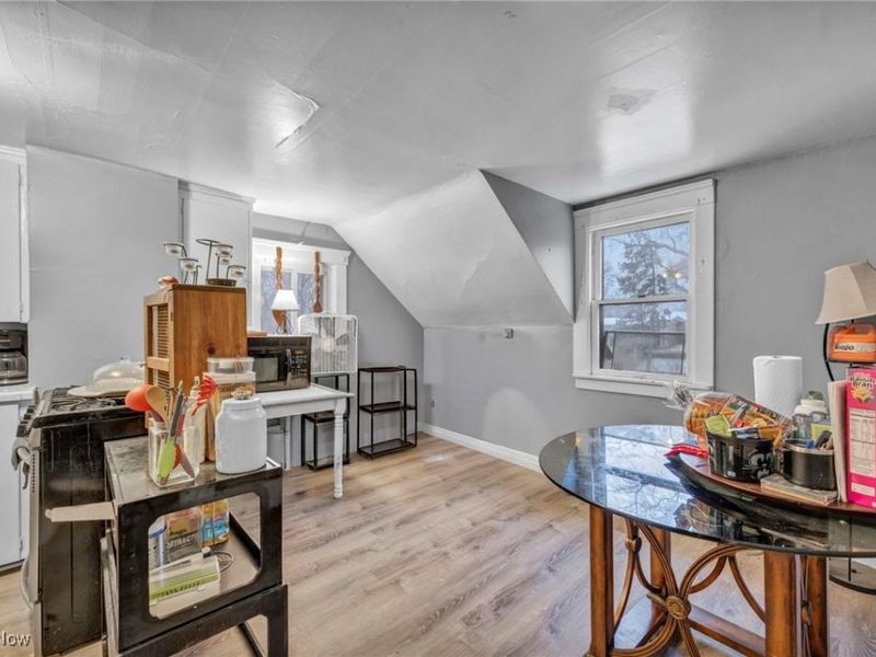 317 West Avenue, Elyria, OH 44035 Photo 18