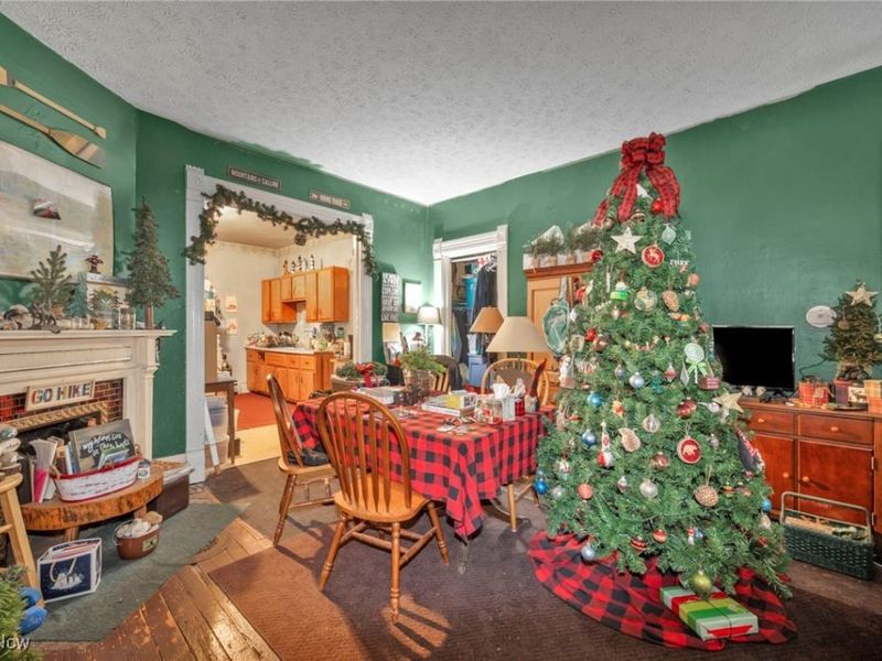 317 West Avenue, Elyria, OH 44035 Photo 9