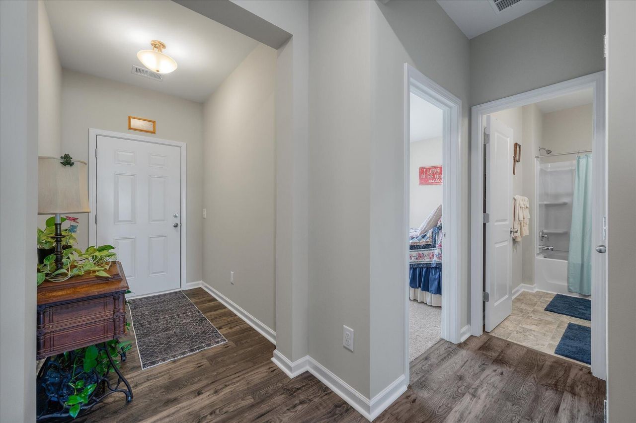 1033 Marsh Harrier Photo 19