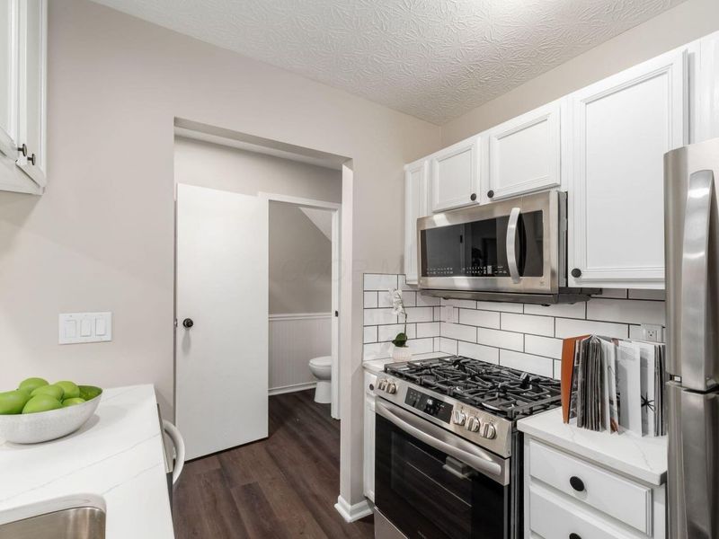 4644 Hobson Drive, Unit 13D, Columbus, OH 43228 Photo 13