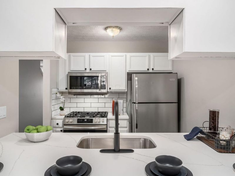 4644 Hobson Drive, Unit 13D, Columbus, OH 43228 Photo 14