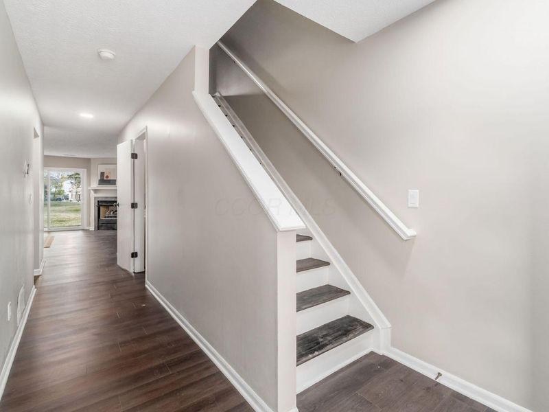 4644 Hobson Drive, Unit 13D, Columbus, OH 43228 Photo 6