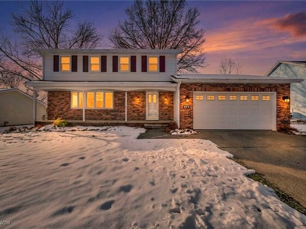 812 Westminister Drive, Brunswick, OH 44212