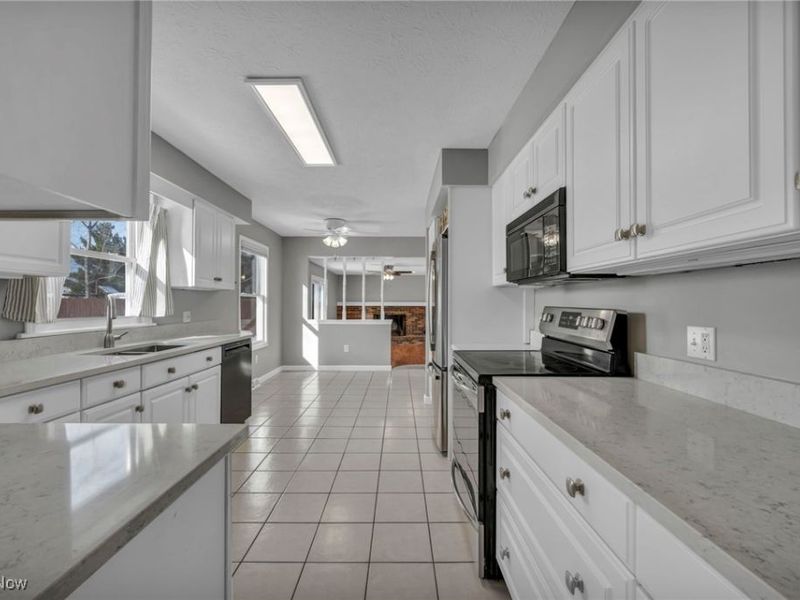 812 Westminister Drive, Brunswick, OH 44212 Photo 10