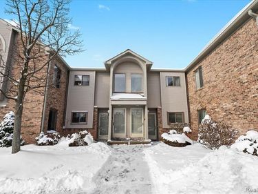 42714 Lilley Pointe Drive, CANTON, MI 48187
