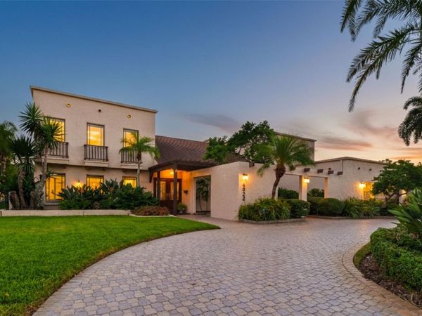 4922 W BAY WAY PLACE, TAMPA, FL 33629