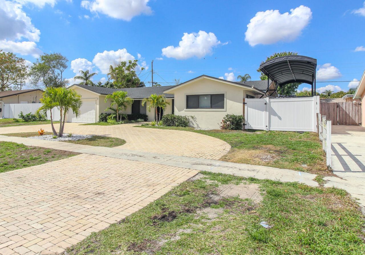 1283 Wynnewood Dr Drive, West Palm Beach, FL 33417 Photo