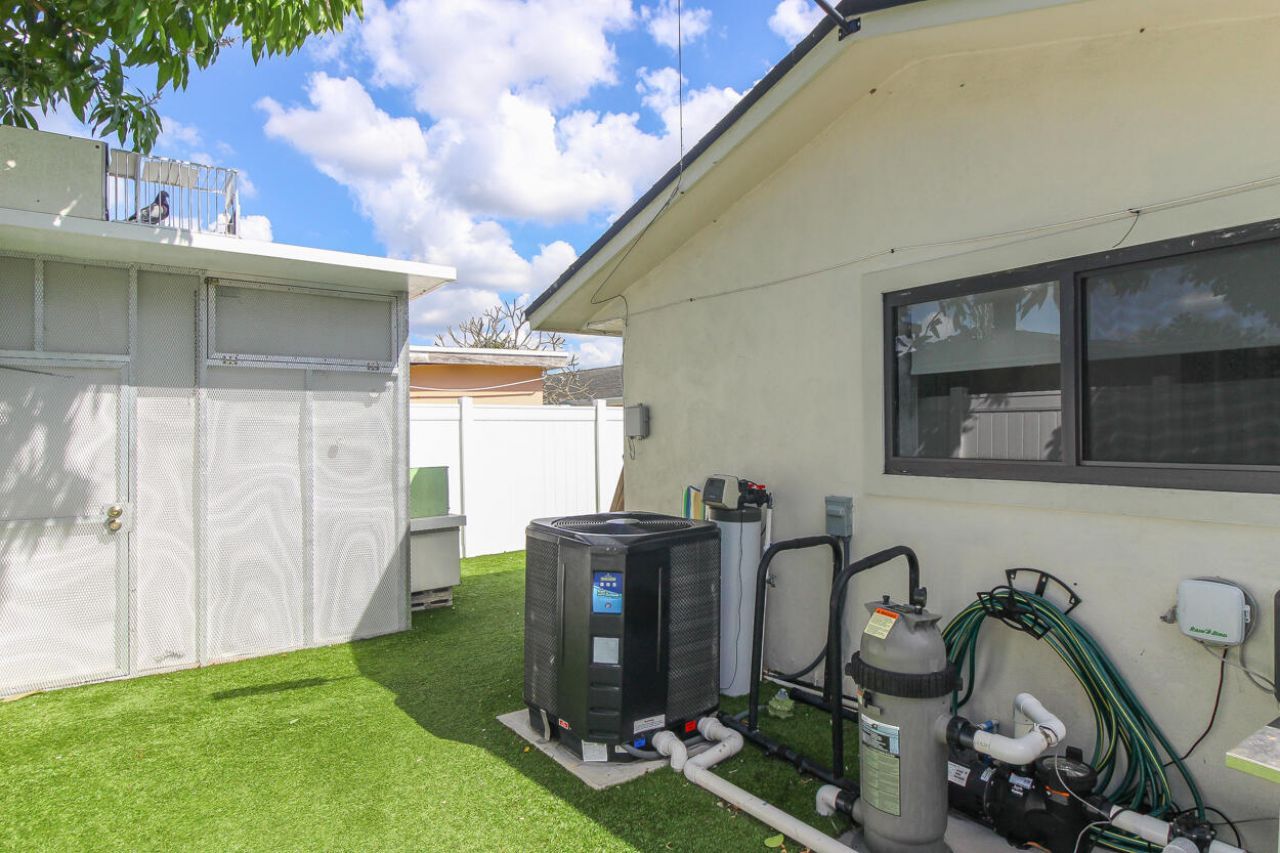 1283 Wynnewood Dr Drive, West Palm Beach, FL 33417 Photo