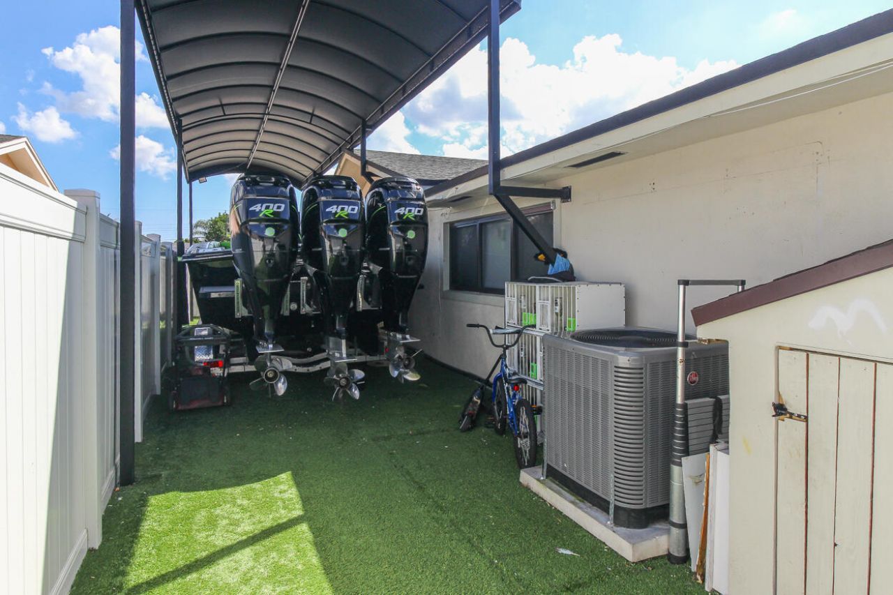 1283 Wynnewood Dr Drive, West Palm Beach, FL 33417 Photo