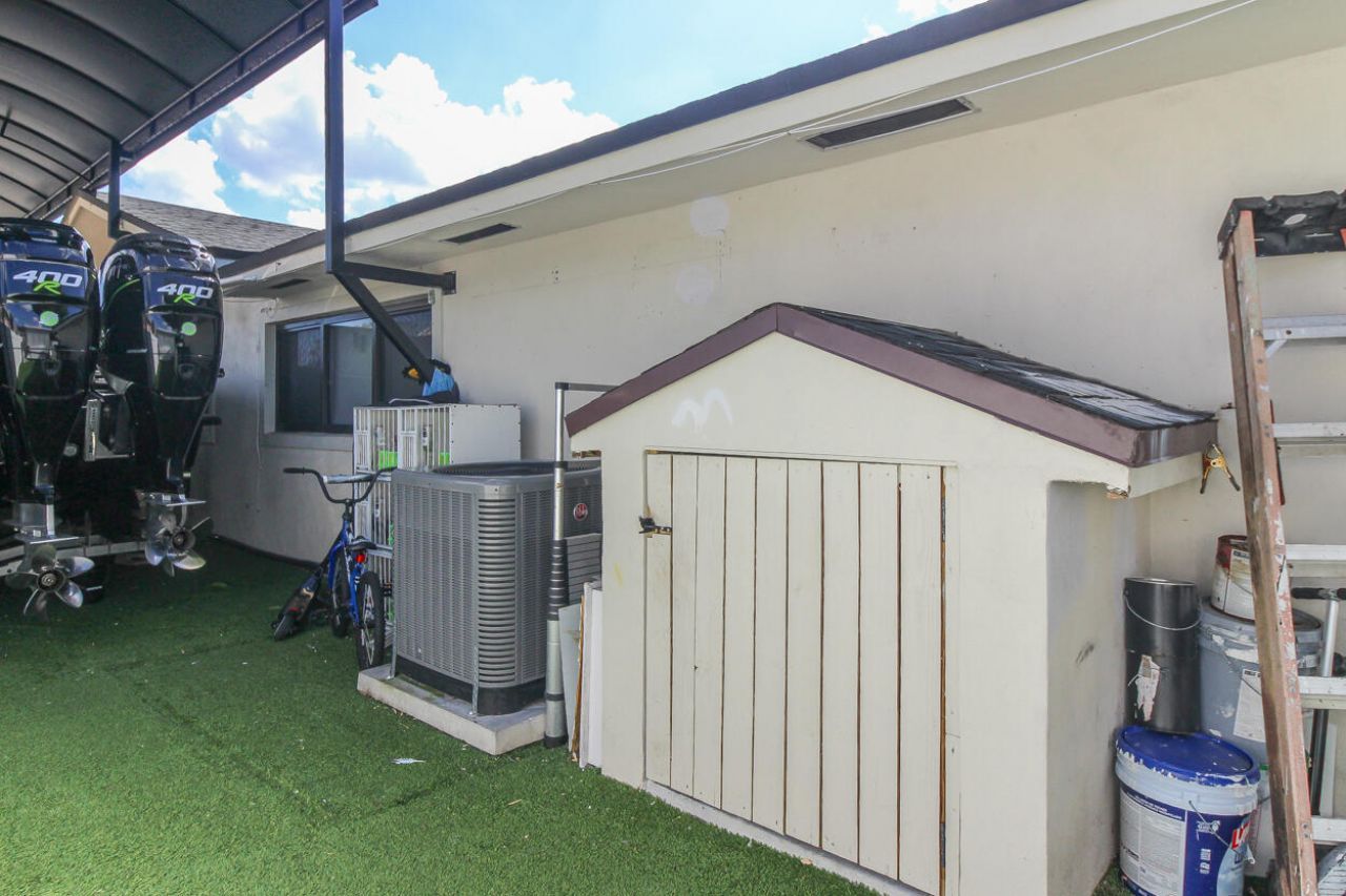 1283 Wynnewood Dr Drive, West Palm Beach, FL 33417 Photo