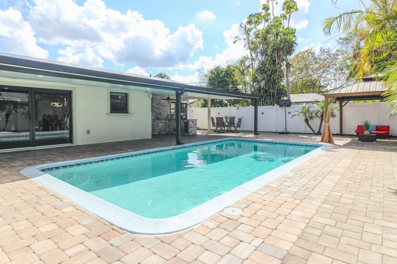 1283 Wynnewood Dr Drive, West Palm Beach, FL 33417 Photo