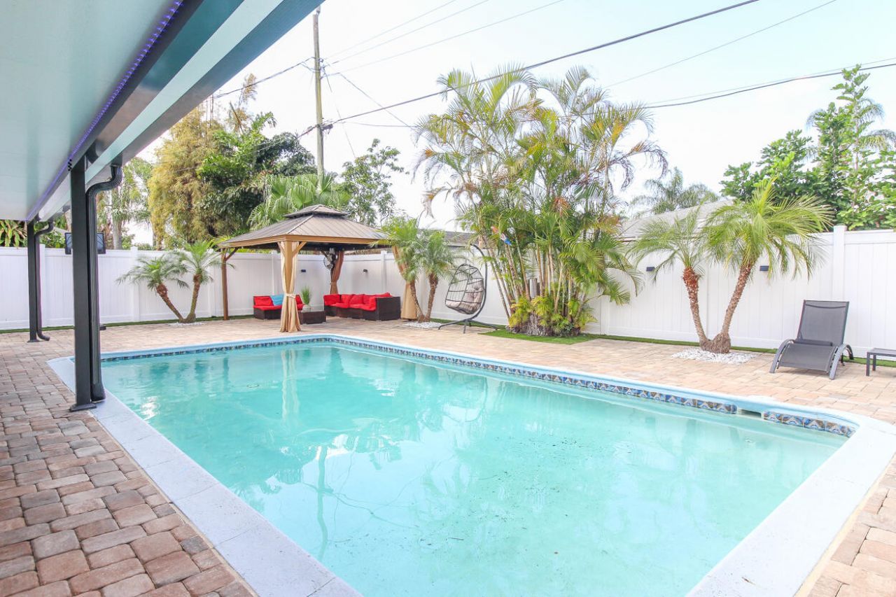 1283 Wynnewood Dr Drive, West Palm Beach, FL 33417 Photo