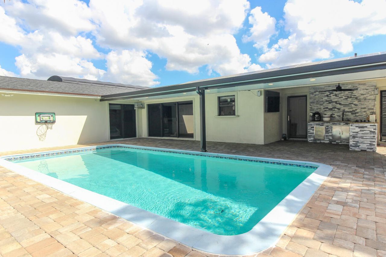 1283 Wynnewood Dr Drive, West Palm Beach, FL 33417 Photo