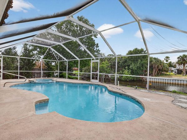 320 NE Surfside Avenue, Port St. Lucie, FL 34983
