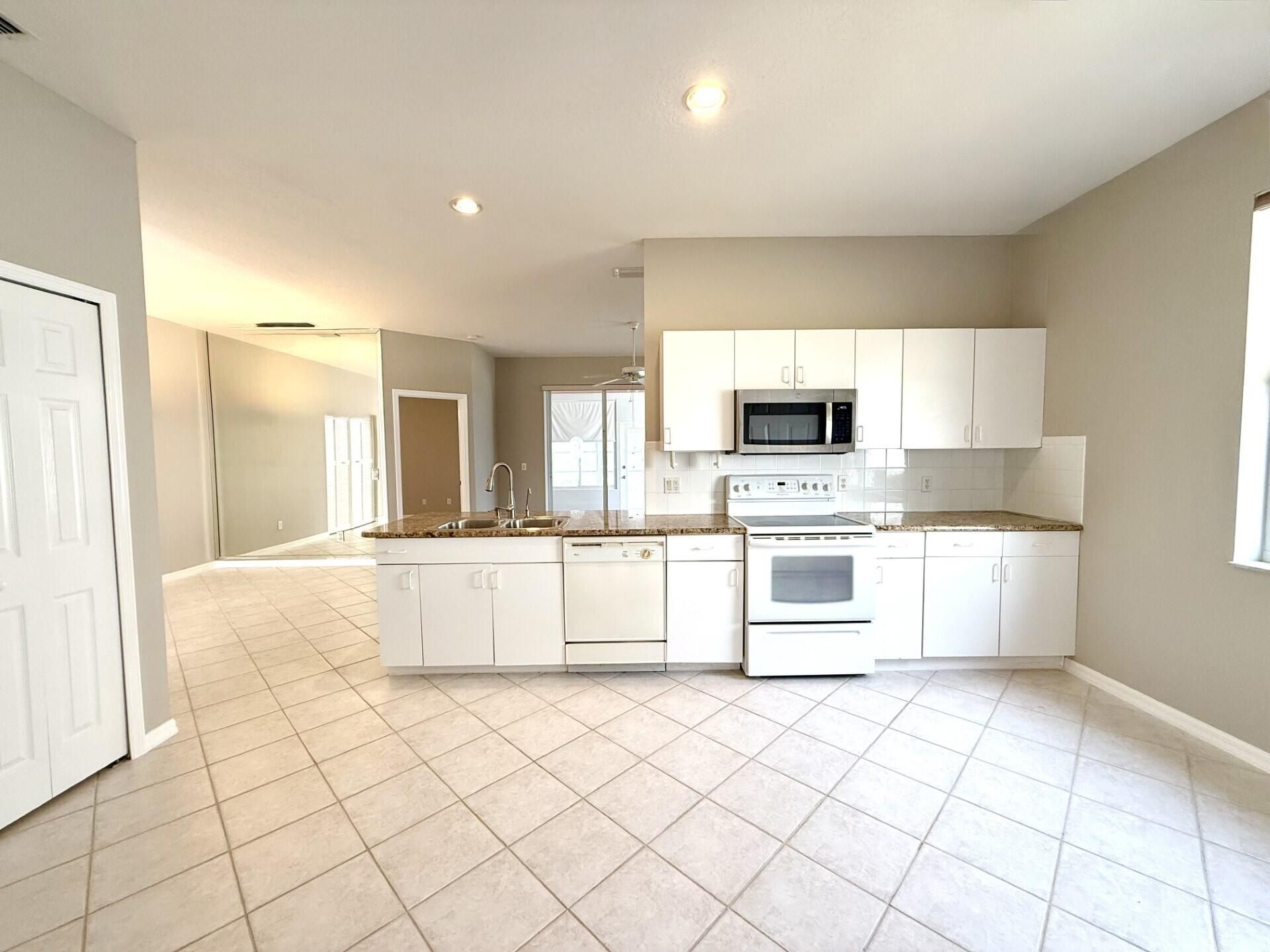 988 NW Tuscany Drive, Port Saint Lucie, FL 34986 Photo