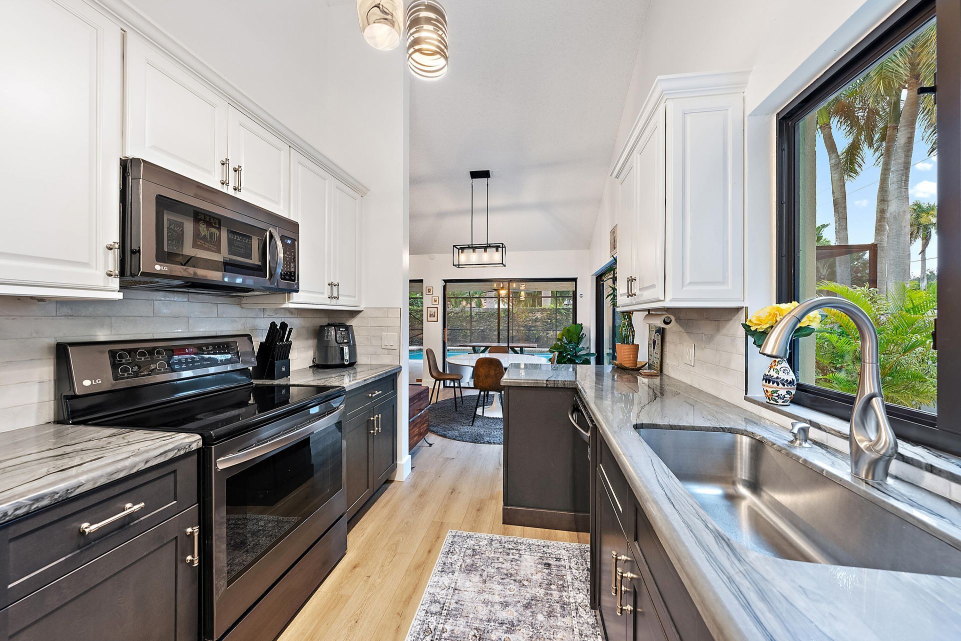 2805 Cuyahoga Lane, West Palm Beach, FL 33409 Photo