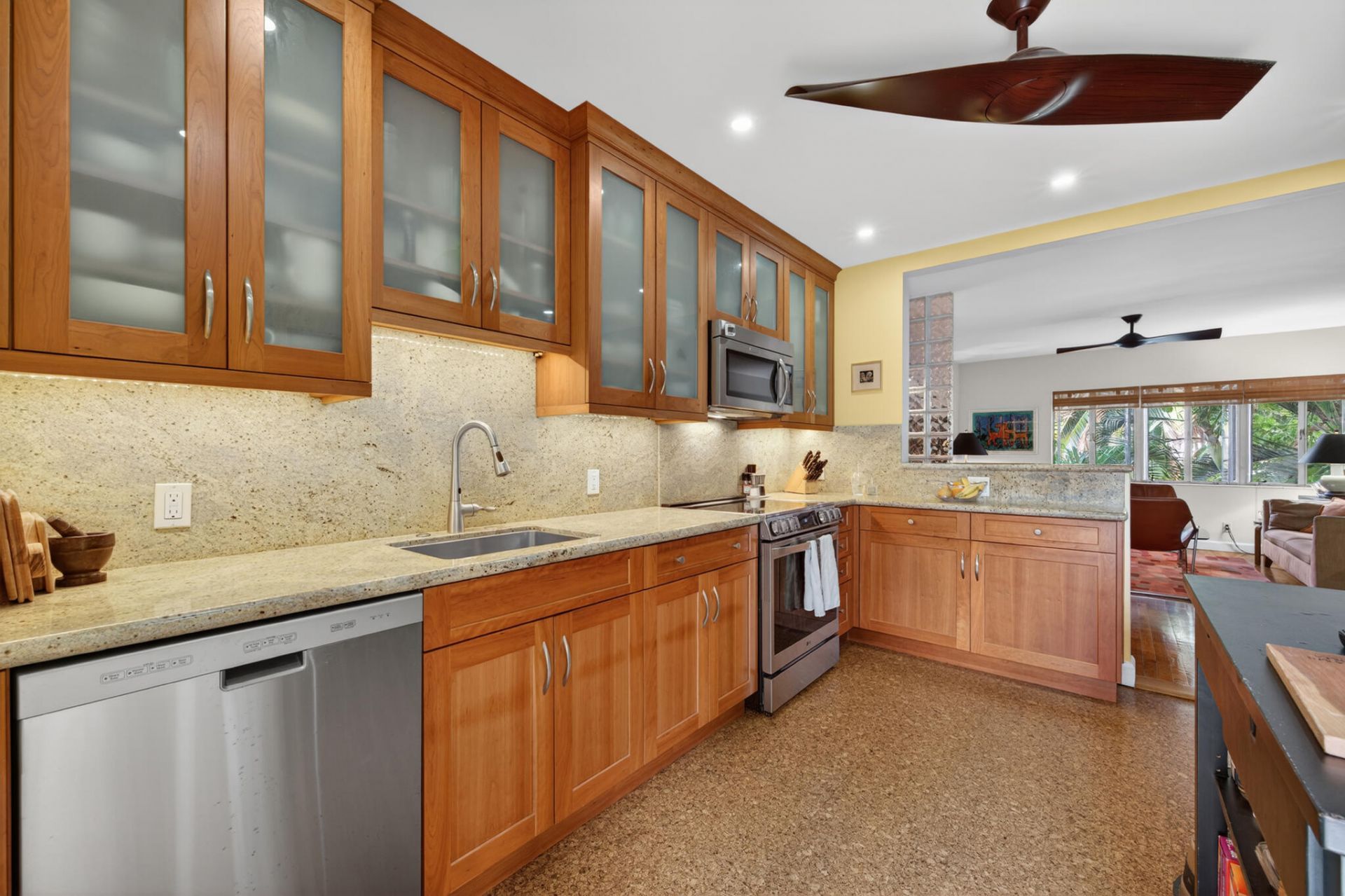 381 S Lake Drive, Unit 16, Palm Beach, FL 33480 Photo