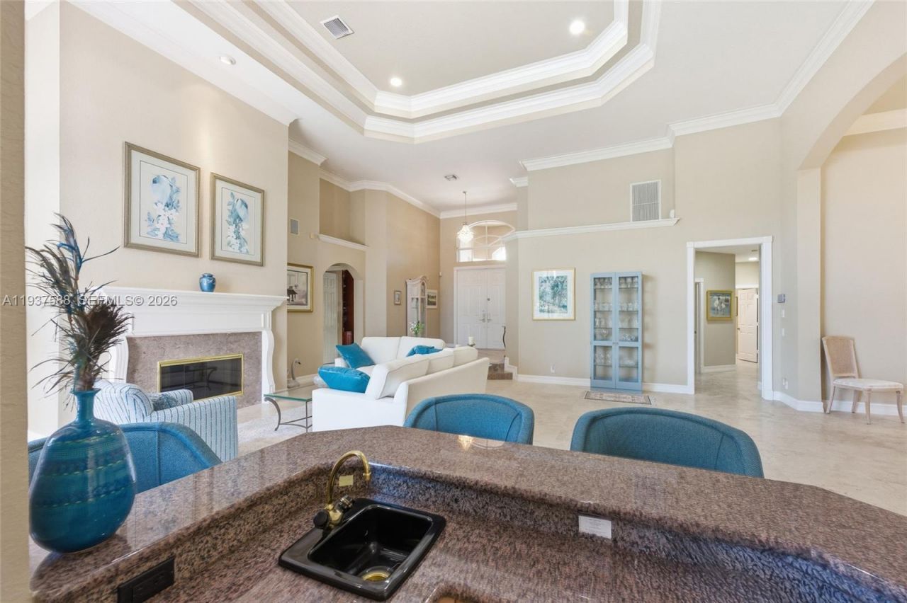 2442 Poinciana Ct, Weston, FL 33327 Photo