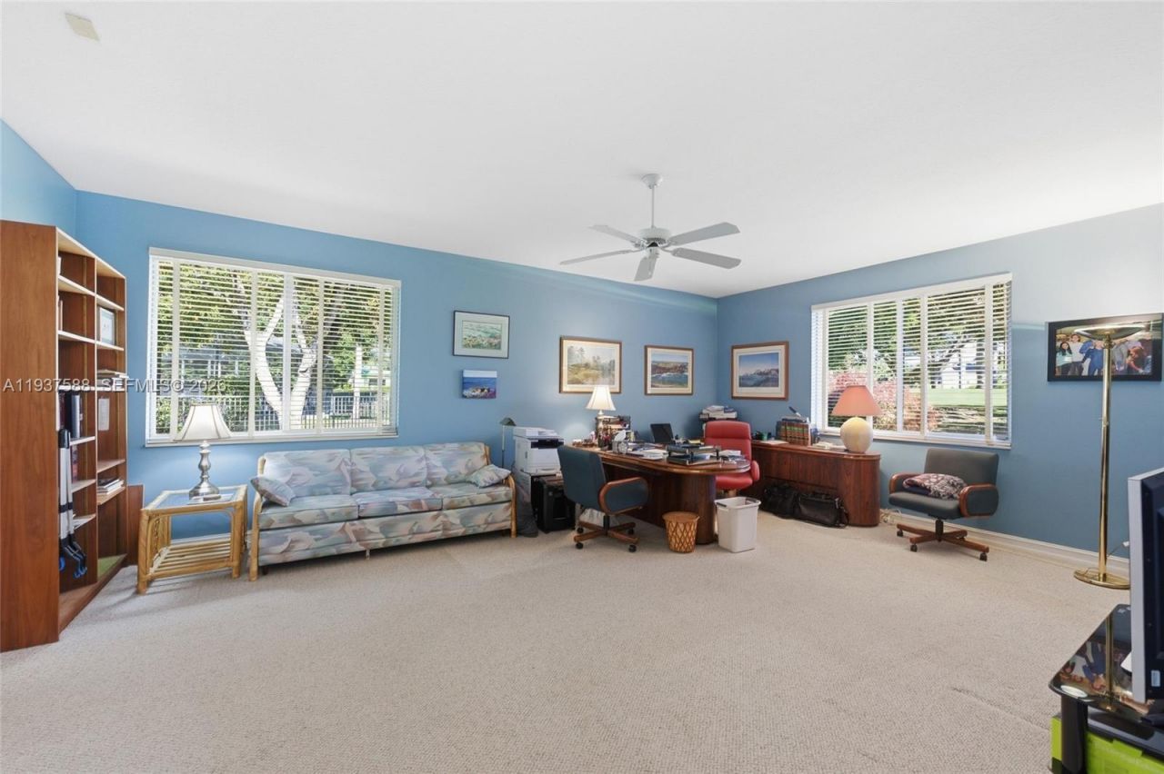 2442 Poinciana Ct, Weston, FL 33327 Photo