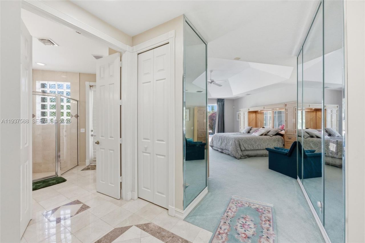 2442 Poinciana Ct, Weston, FL 33327 Photo