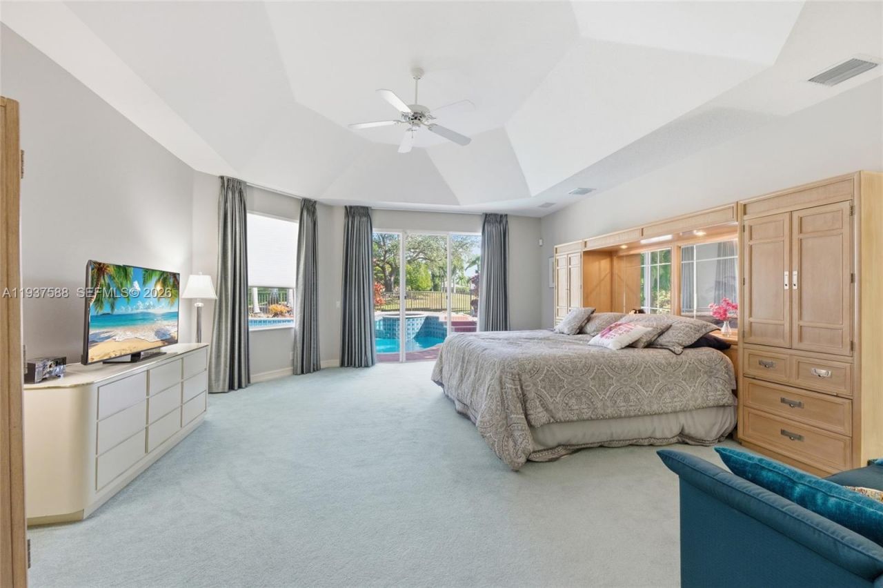 2442 Poinciana Ct, Weston, FL 33327 Photo