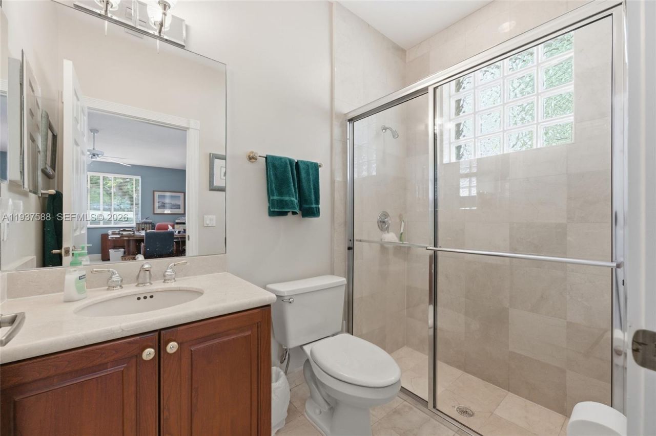 2442 Poinciana Ct, Weston, FL 33327 Photo