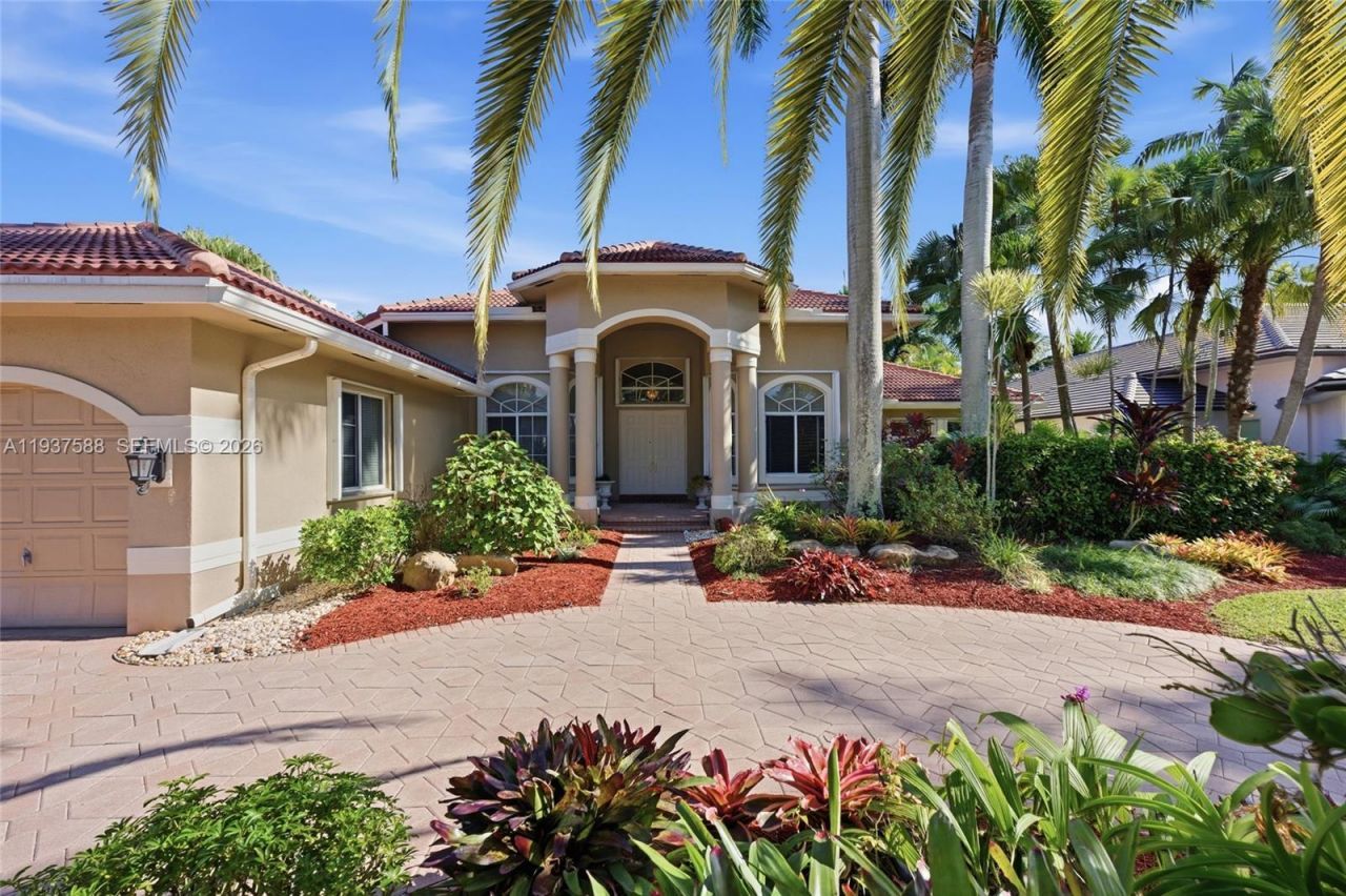 2442 Poinciana Ct, Weston, FL 33327 Photo