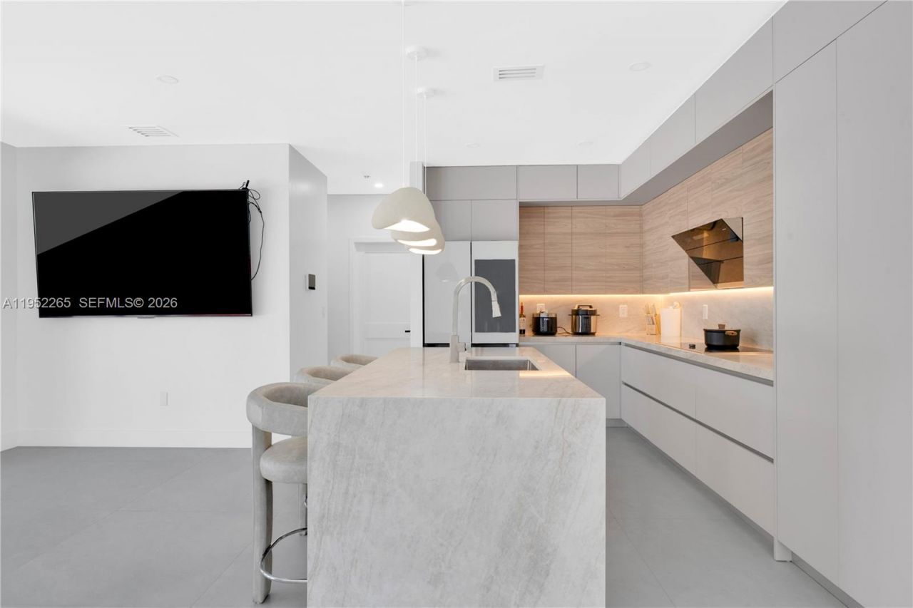 13236 SW 201st Ter, Miami, FL 33177 Photo