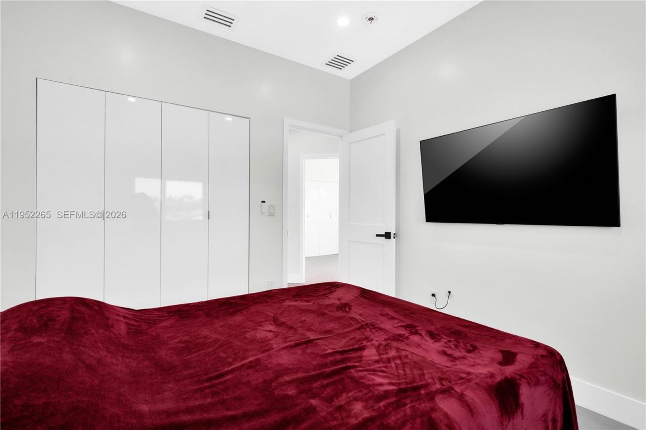 13236 SW 201st Ter, Miami, FL 33177 Photo