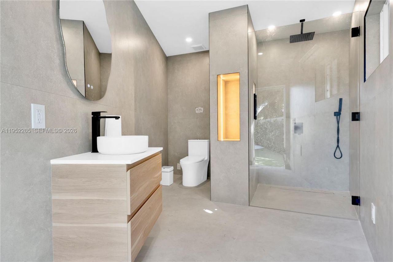 13236 SW 201st Ter, Miami, FL 33177 Photo