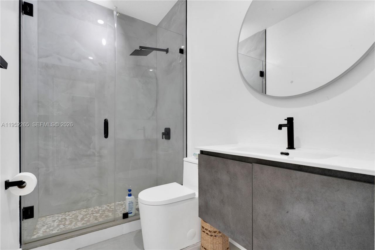 13236 SW 201st Ter, Miami, FL 33177 Photo