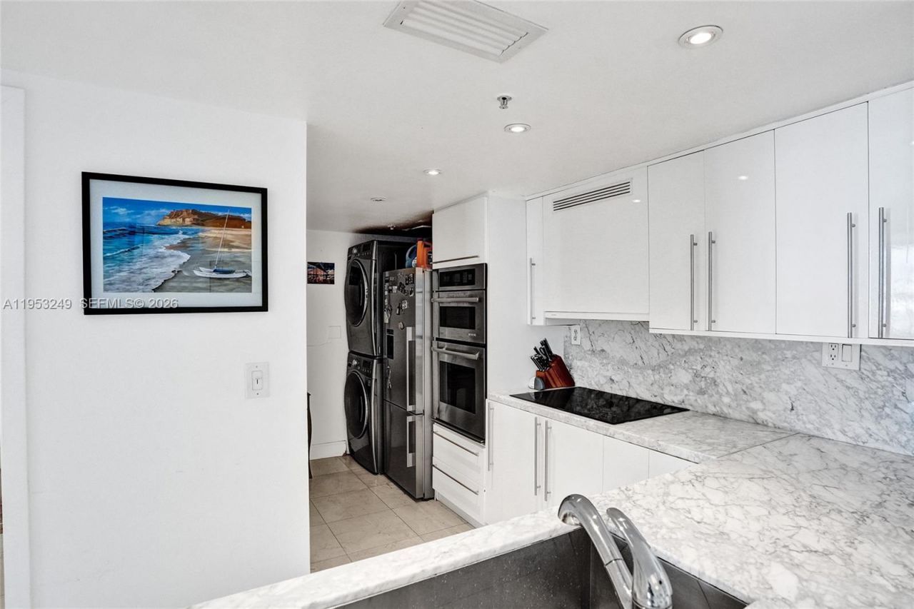 650 West Ave, Unit 2206, Miami Beach, FL 33139 Photo