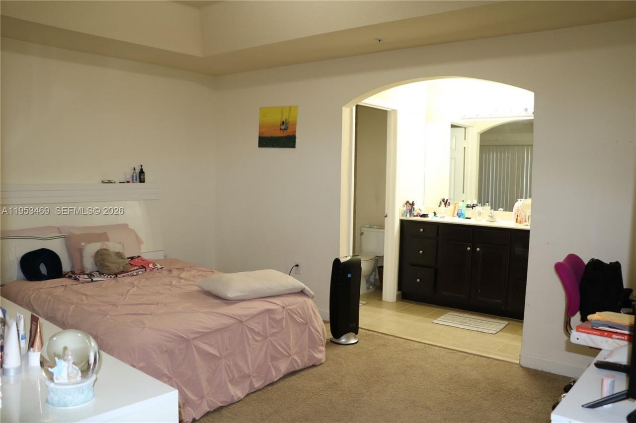 22501 SW 88th Pl, Unit 10-25, Cutler Bay, FL 33190 Photo