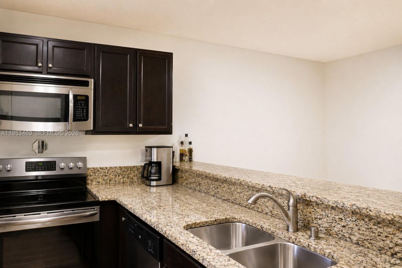 22501 SW 88th Pl, Unit 10-25, Cutler Bay, FL 33190 Photo