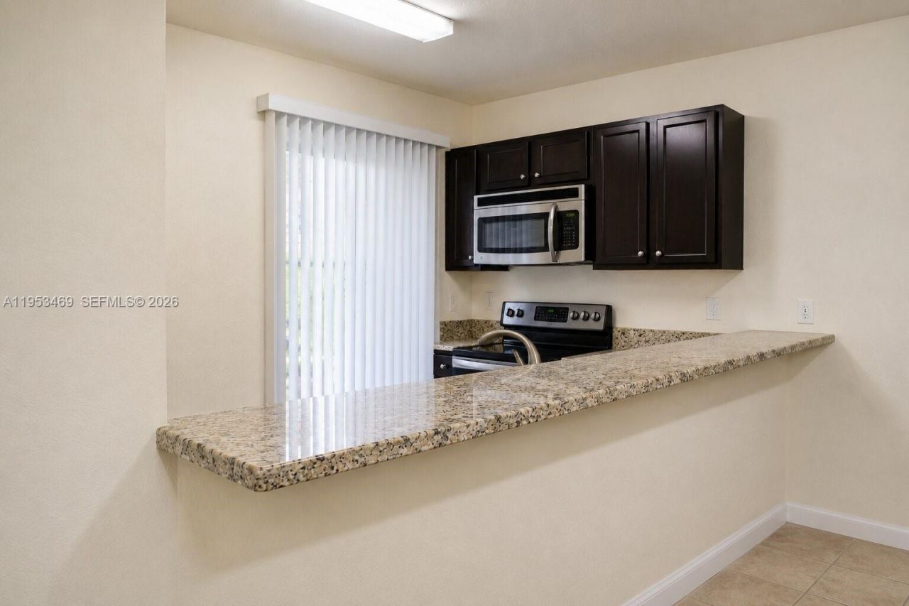 22501 SW 88th Pl, Unit 10-25, Cutler Bay, FL 33190 Photo