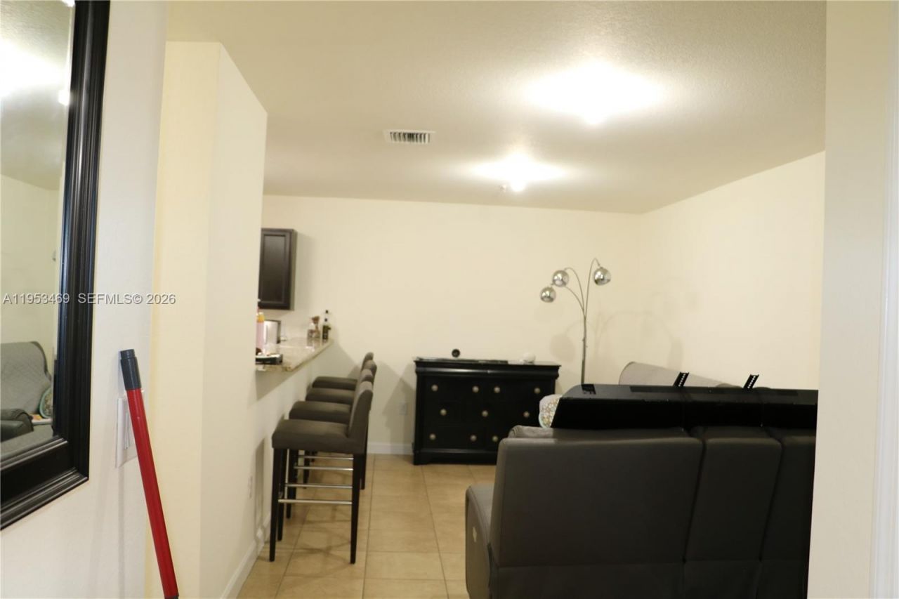 22501 SW 88th Pl, Unit 10-25, Cutler Bay, FL 33190 Photo